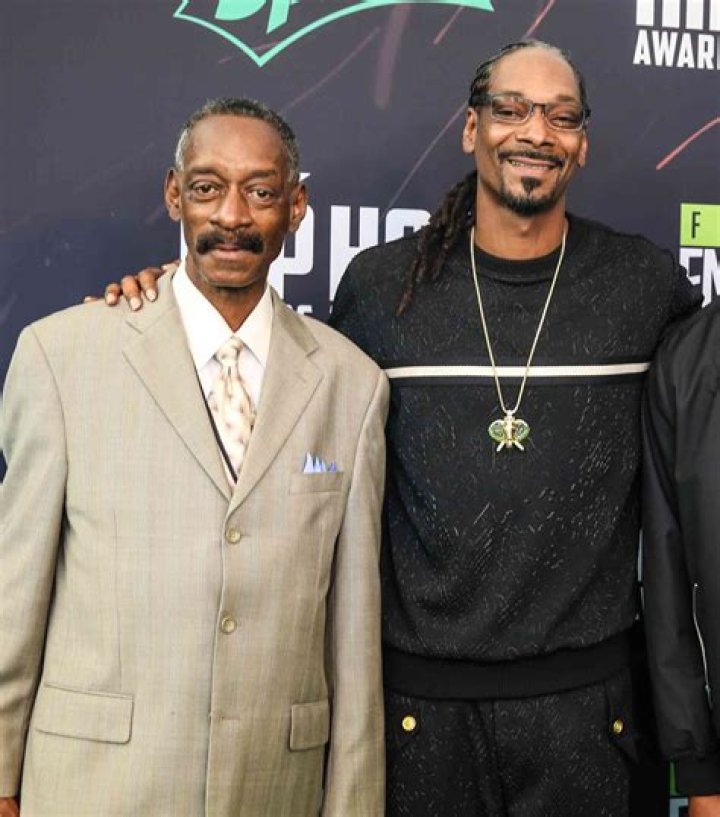 Who Is Vernell Varnado? Snoop Dogg Dad – Find His Age Wiki and Net Worth Here